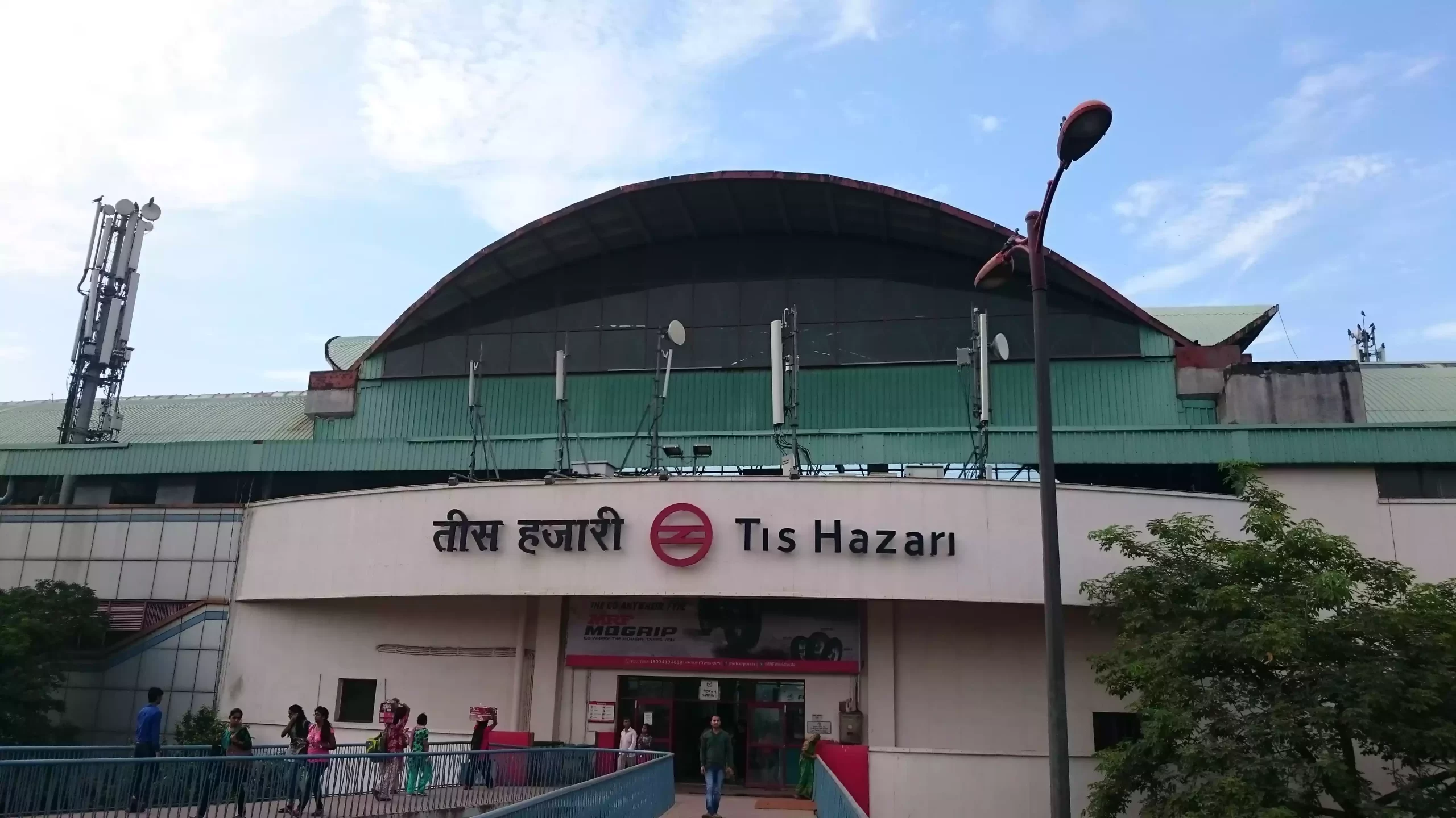 SHAHDRA TO TIZ HAZARI LINE(L&T) 1st METRO LINE IN INDIA